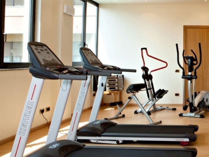 Unaway Hotel & Residence Linea Uno Milano ภายนอก รูปภาพ