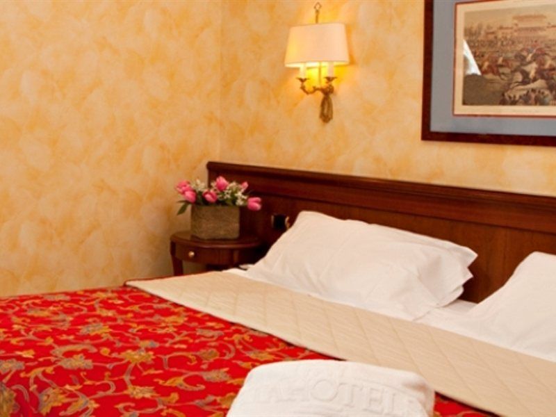 Unaway Hotel & Residence Linea Uno Milano ภายนอก รูปภาพ