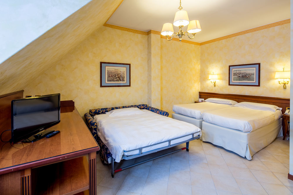 Unaway Hotel & Residence Linea Uno Milano ภายนอก รูปภาพ