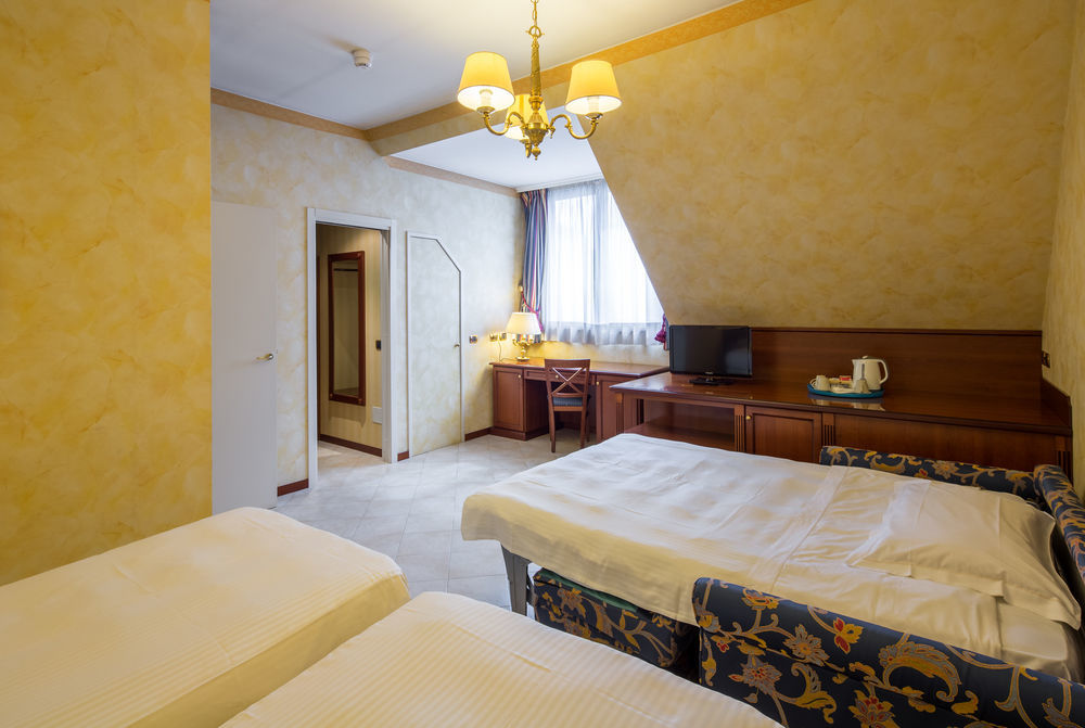 Unaway Hotel & Residence Linea Uno Milano ภายนอก รูปภาพ