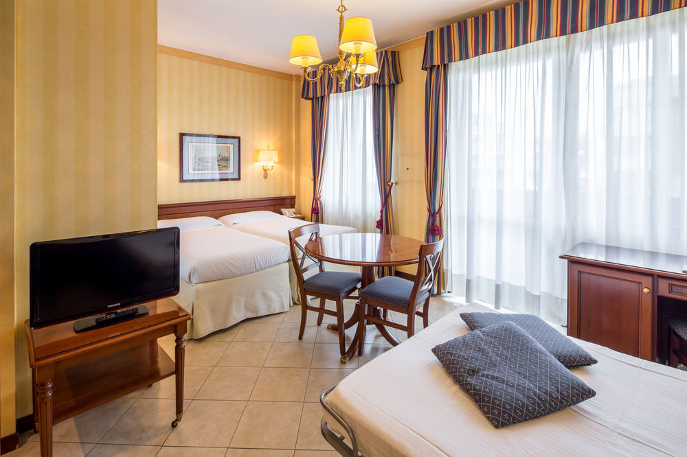 Unaway Hotel & Residence Linea Uno Milano ภายนอก รูปภาพ
