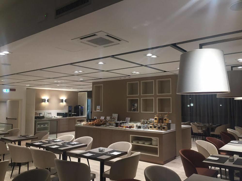 Unaway Hotel & Residence Linea Uno Milano ภายนอก รูปภาพ